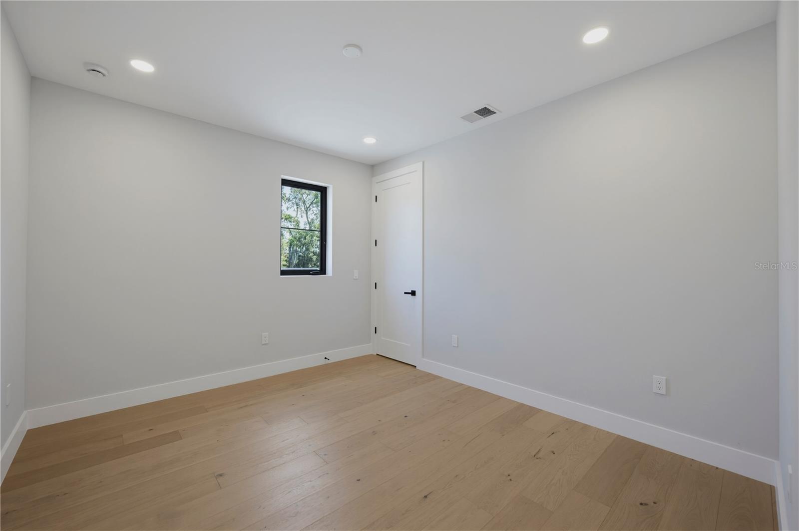 KENILWORTH SHORES SEC 01 - Residential