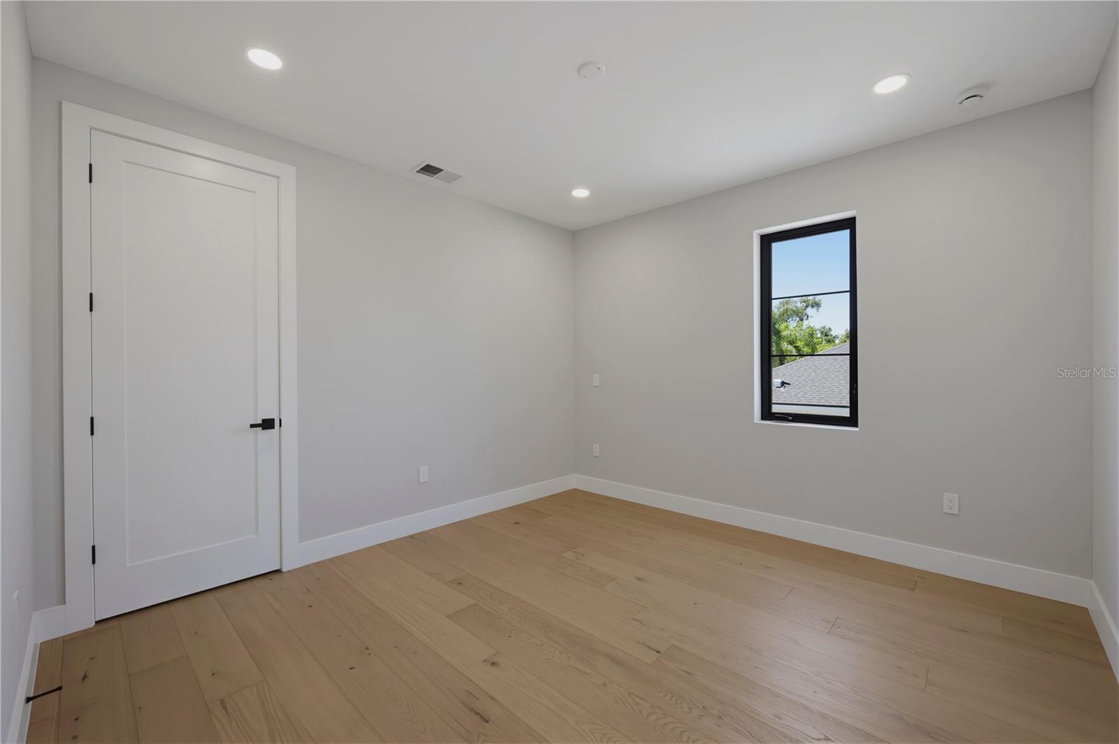 KENILWORTH SHORES SEC 01 - Residential