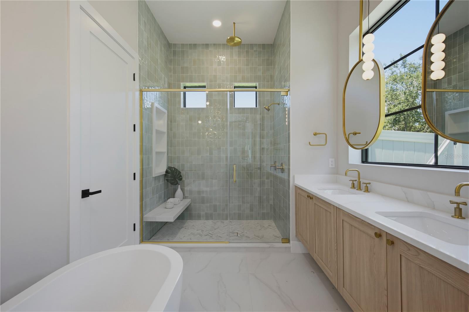 KENILWORTH SHORES SEC 01 - Residential