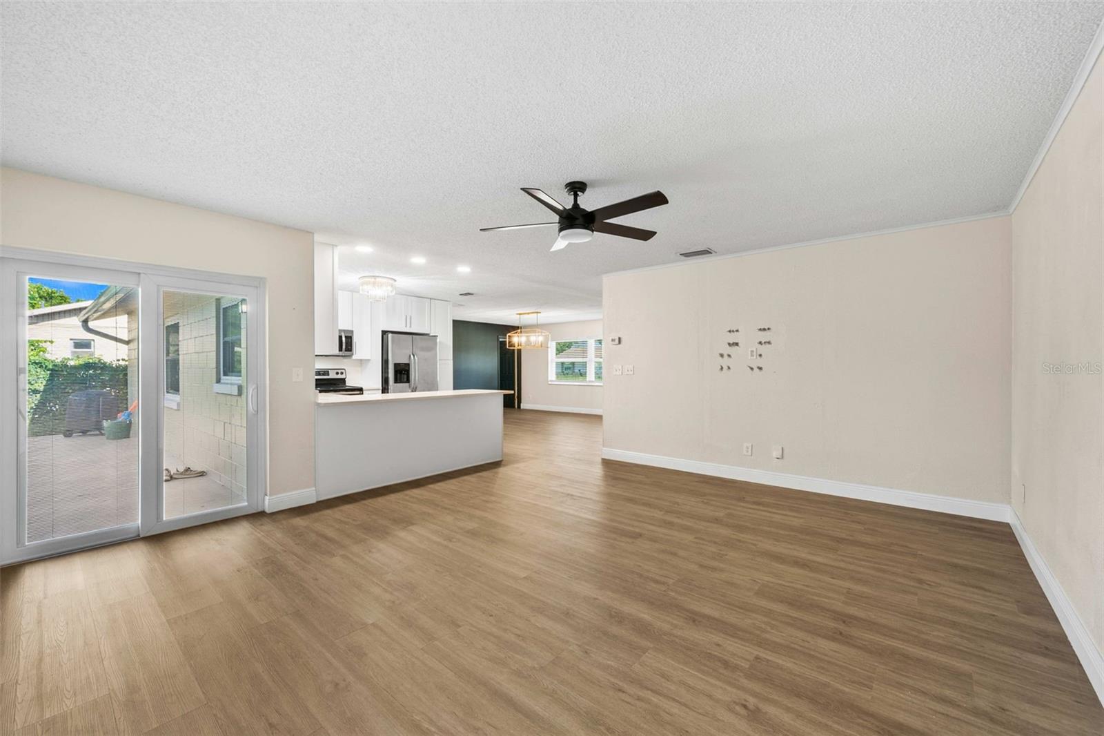 PARK MANOR ESTATES - Residential