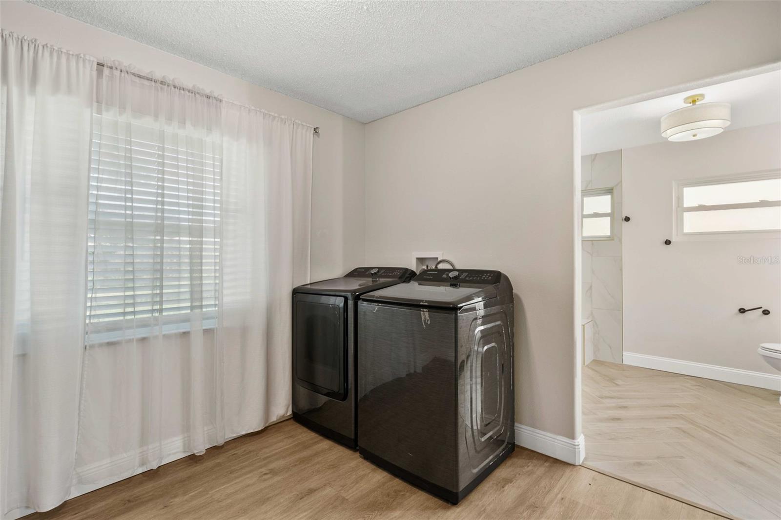 PARK MANOR ESTATES - Residential