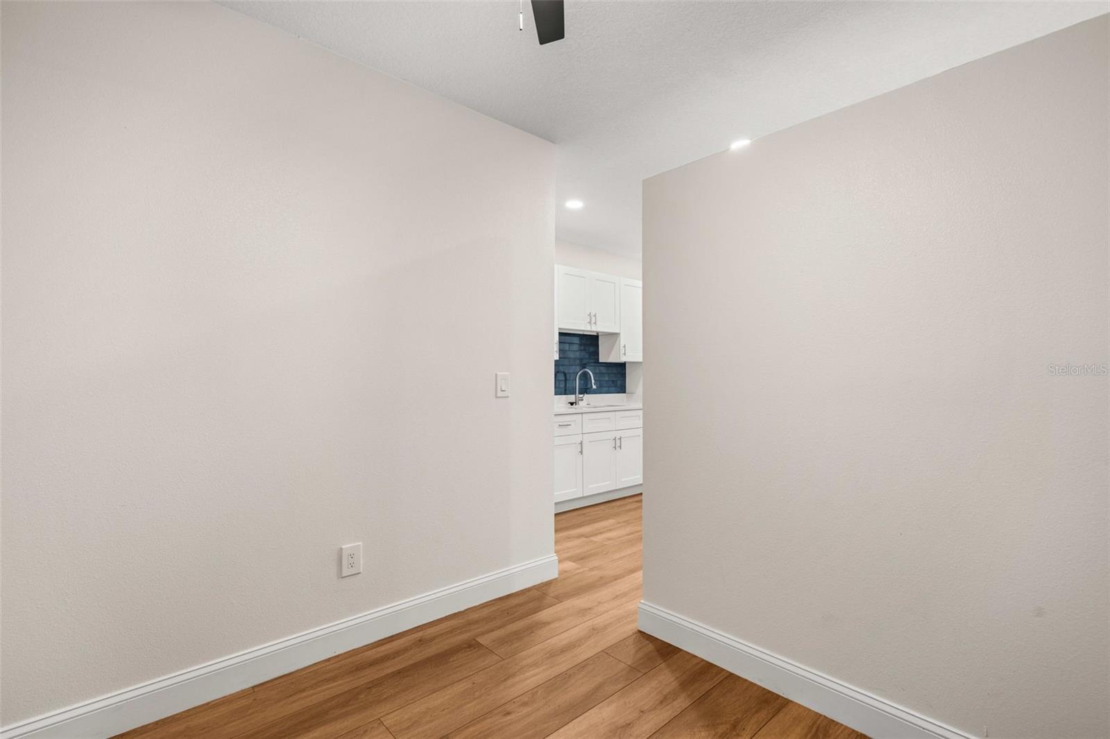 PARK MANOR ESTATES - Residential