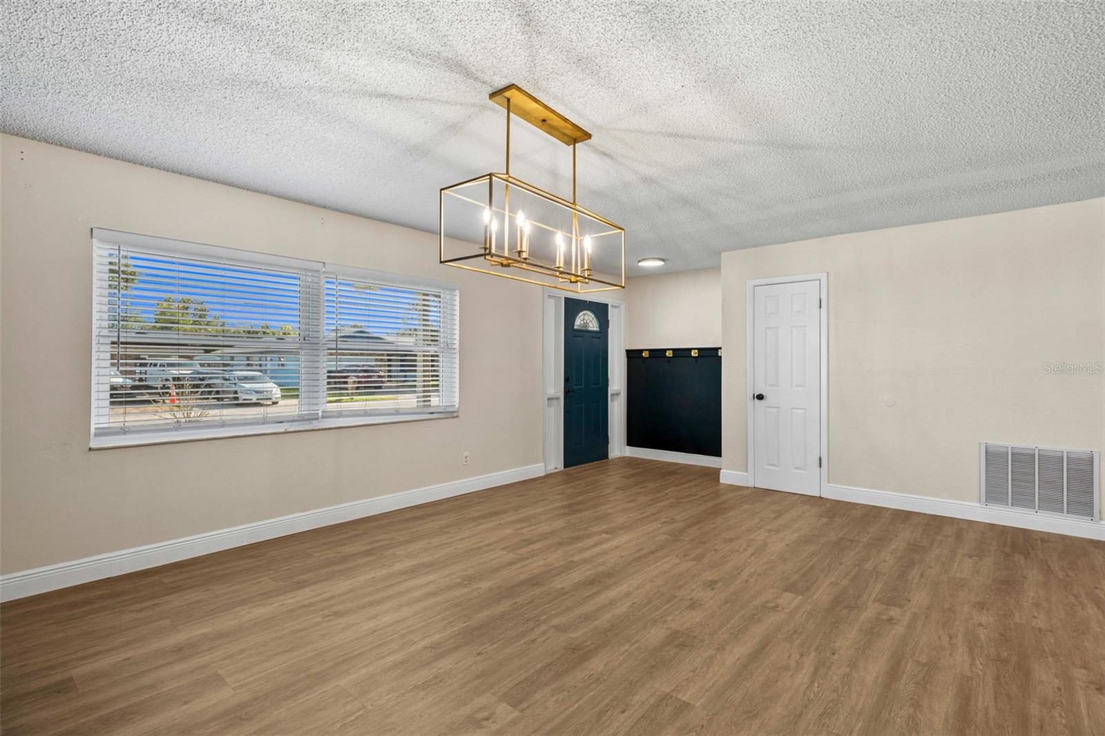 PARK MANOR ESTATES - Residential