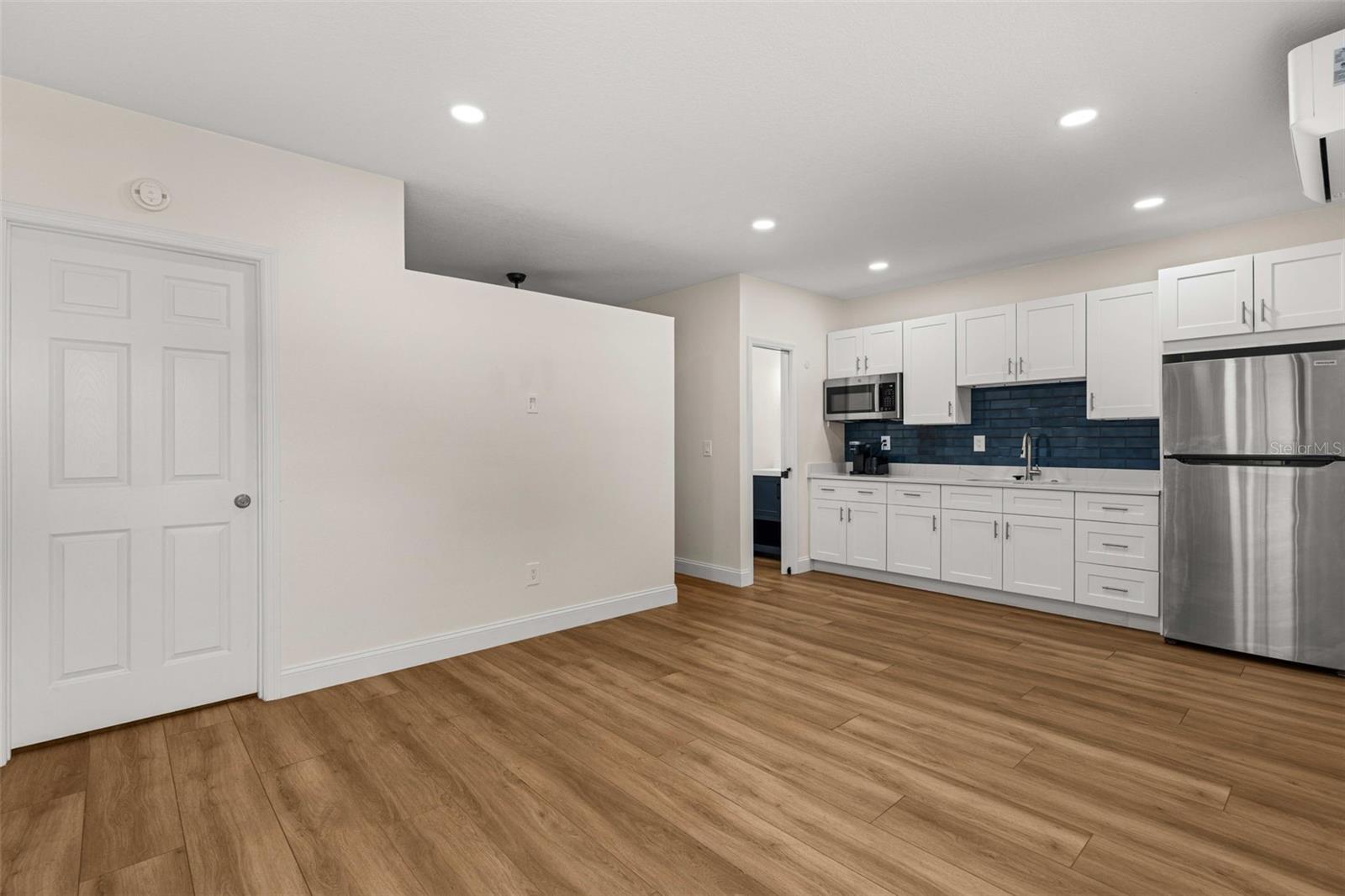 PARK MANOR ESTATES - Residential