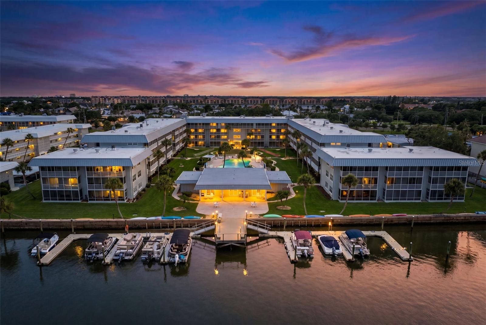 WATERWAY WEST CONDO - Residential