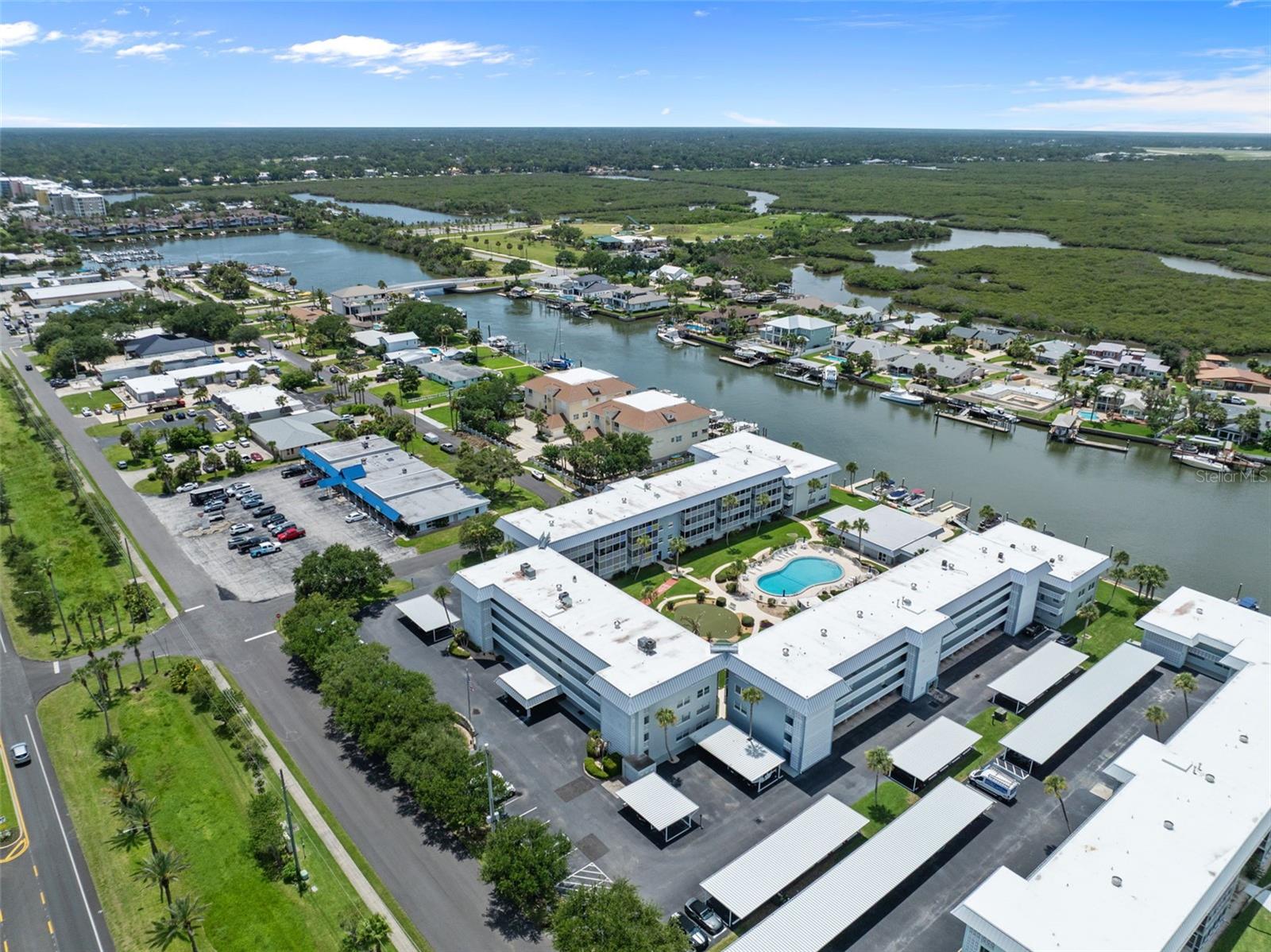 WATERWAY WEST CONDO - Residential