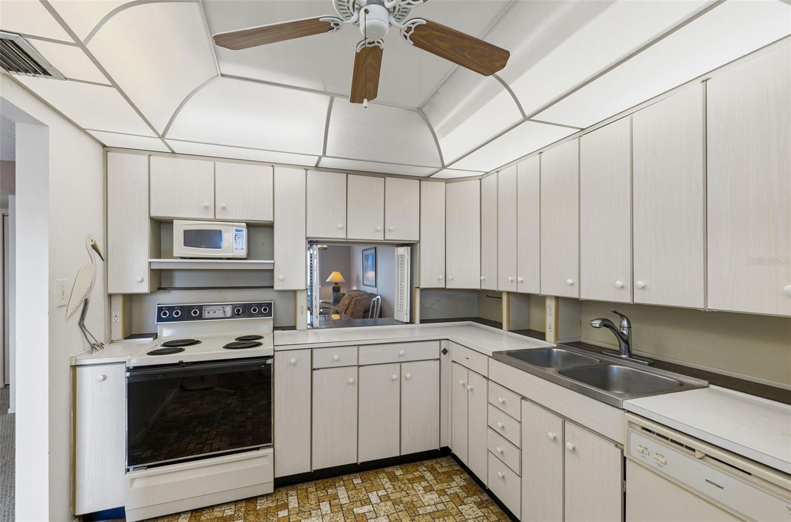 WATERWAY WEST CONDO - Residential