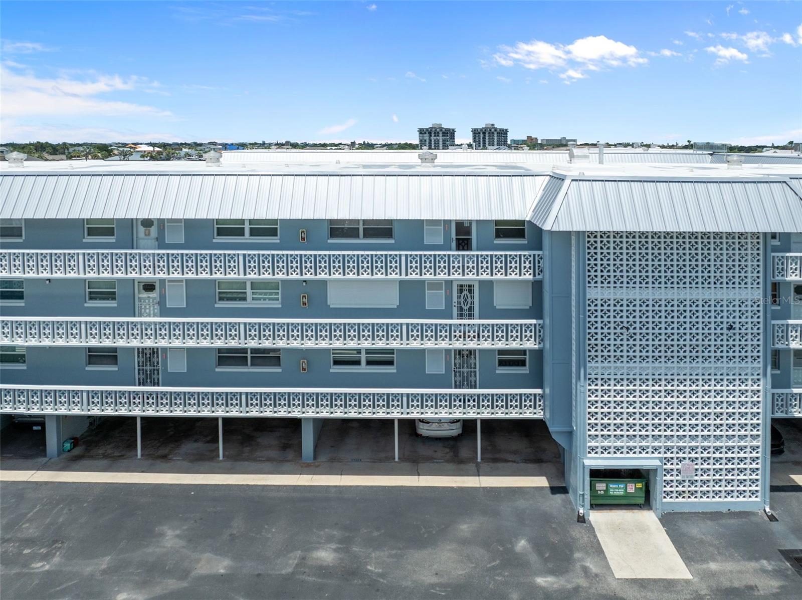 WATERWAY WEST CONDO - Residential