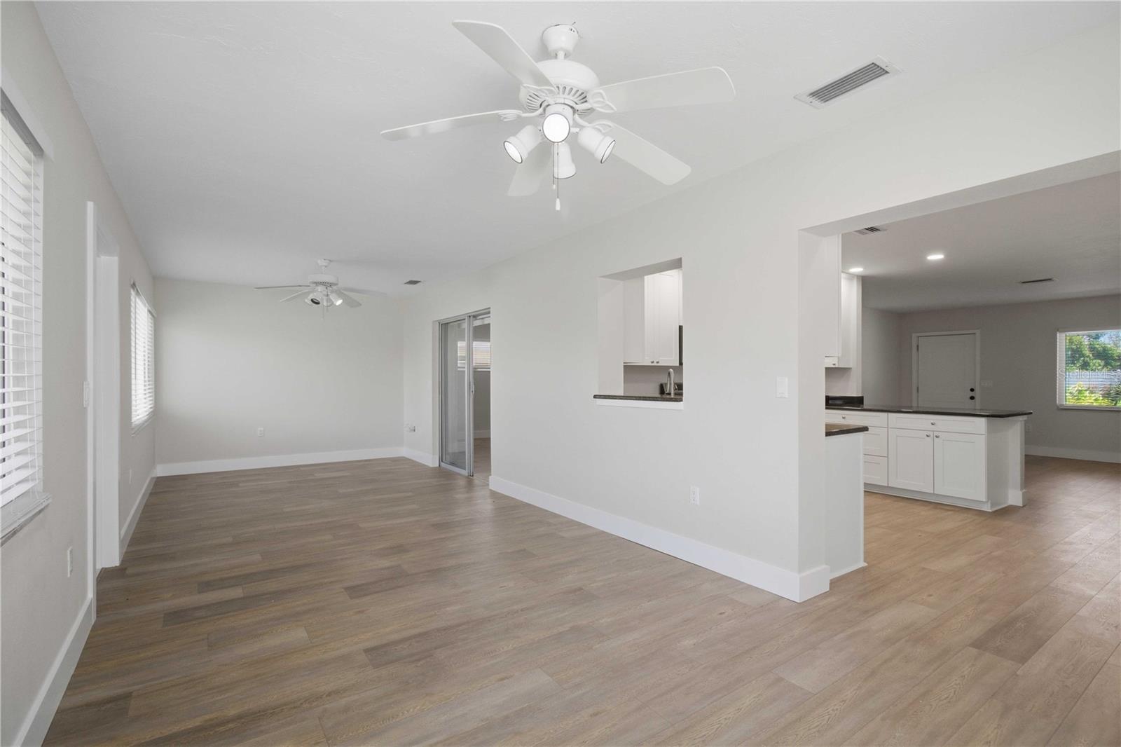 RIVERSIDE SHORES - Residential