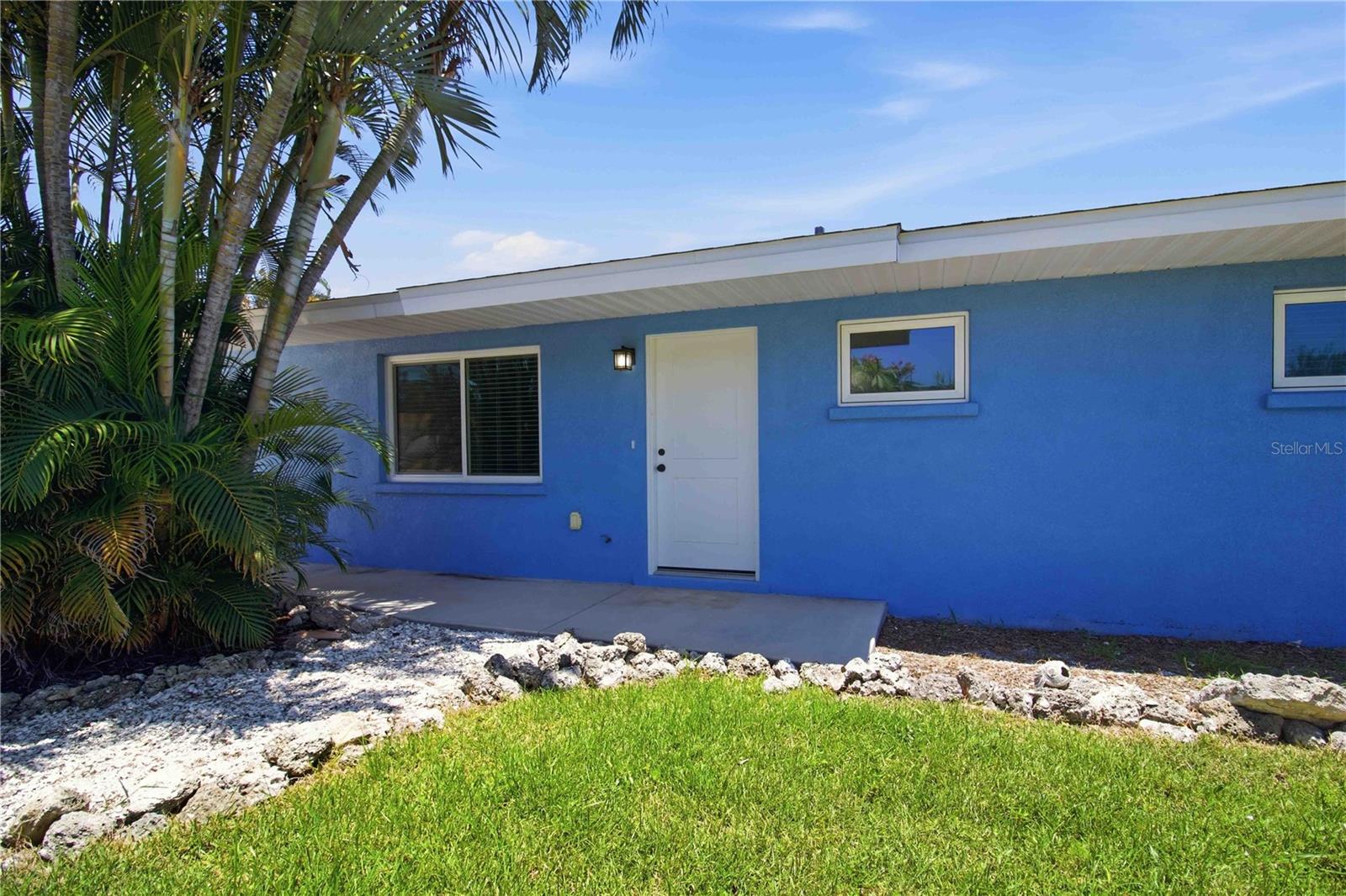 RIVERSIDE SHORES - Residential