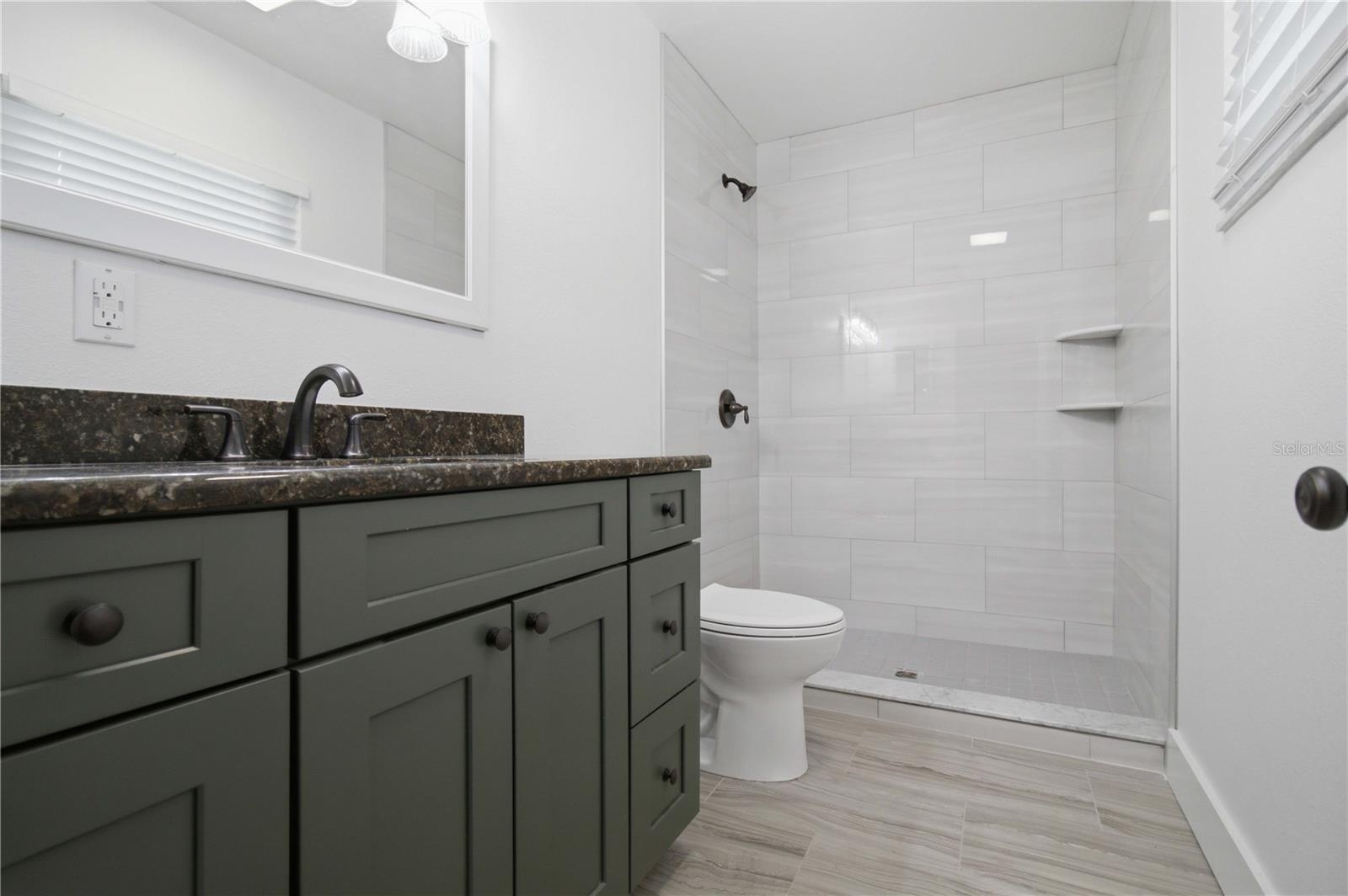 RIVERSIDE SHORES - Residential