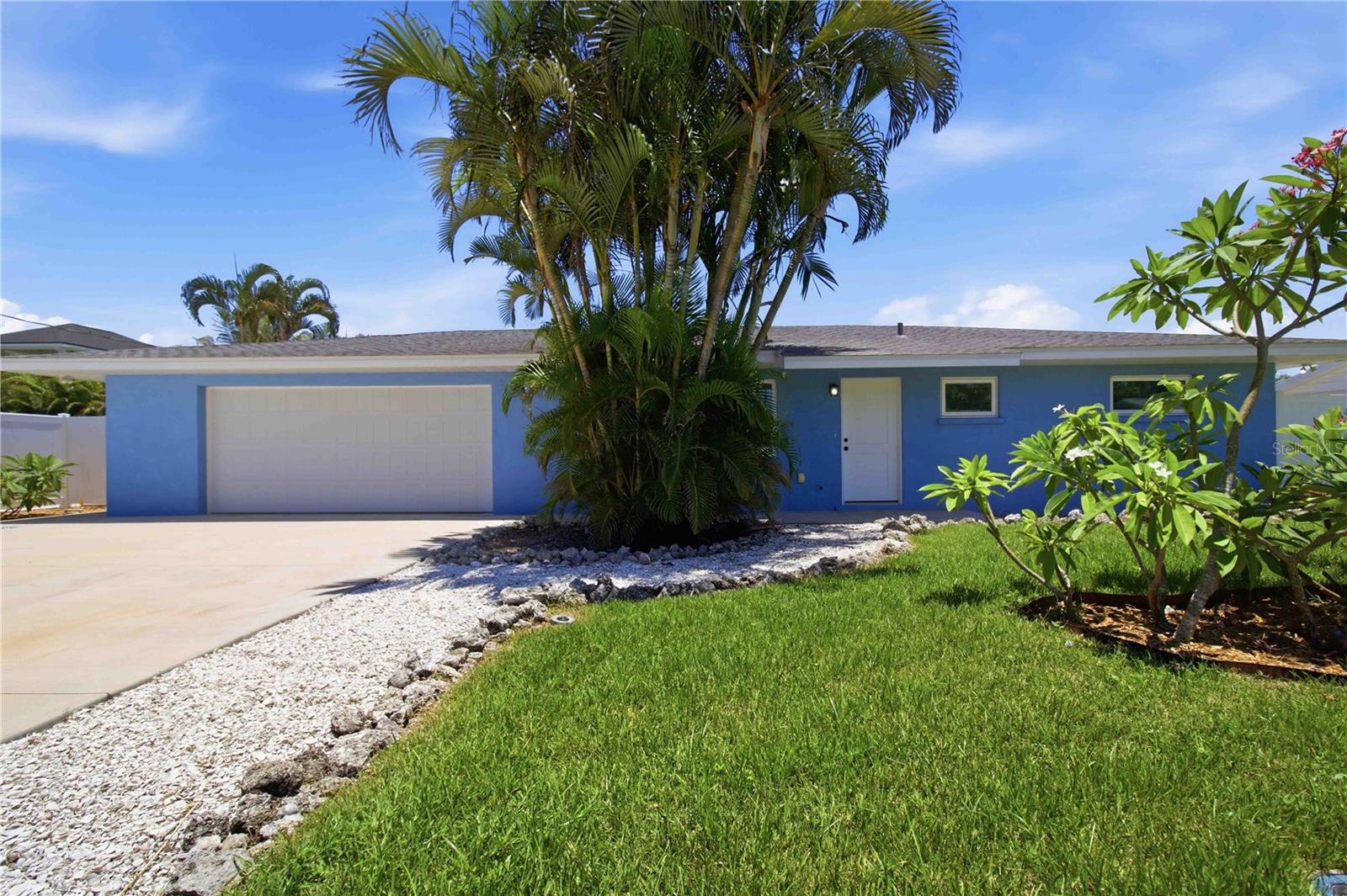 RIVERSIDE SHORES - Residential