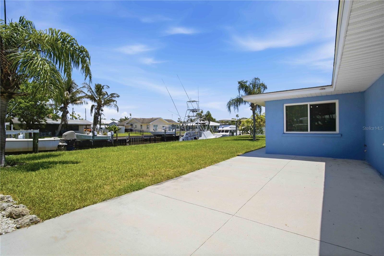 RIVERSIDE SHORES - Residential