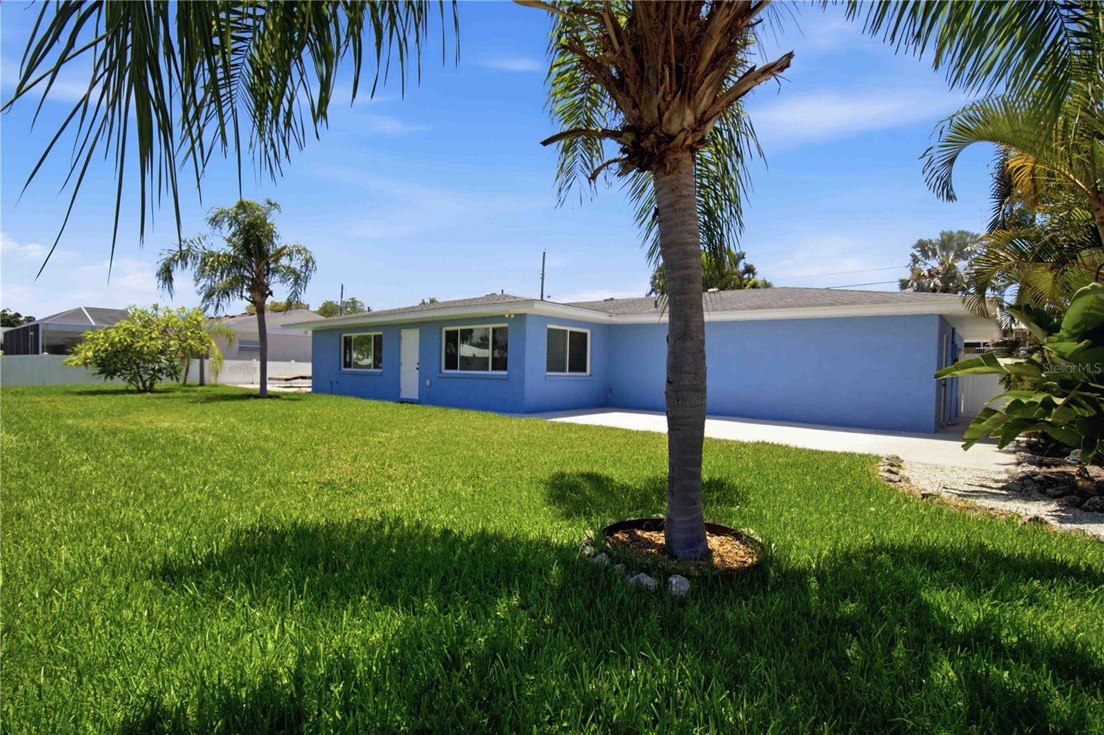 RIVERSIDE SHORES - Residential