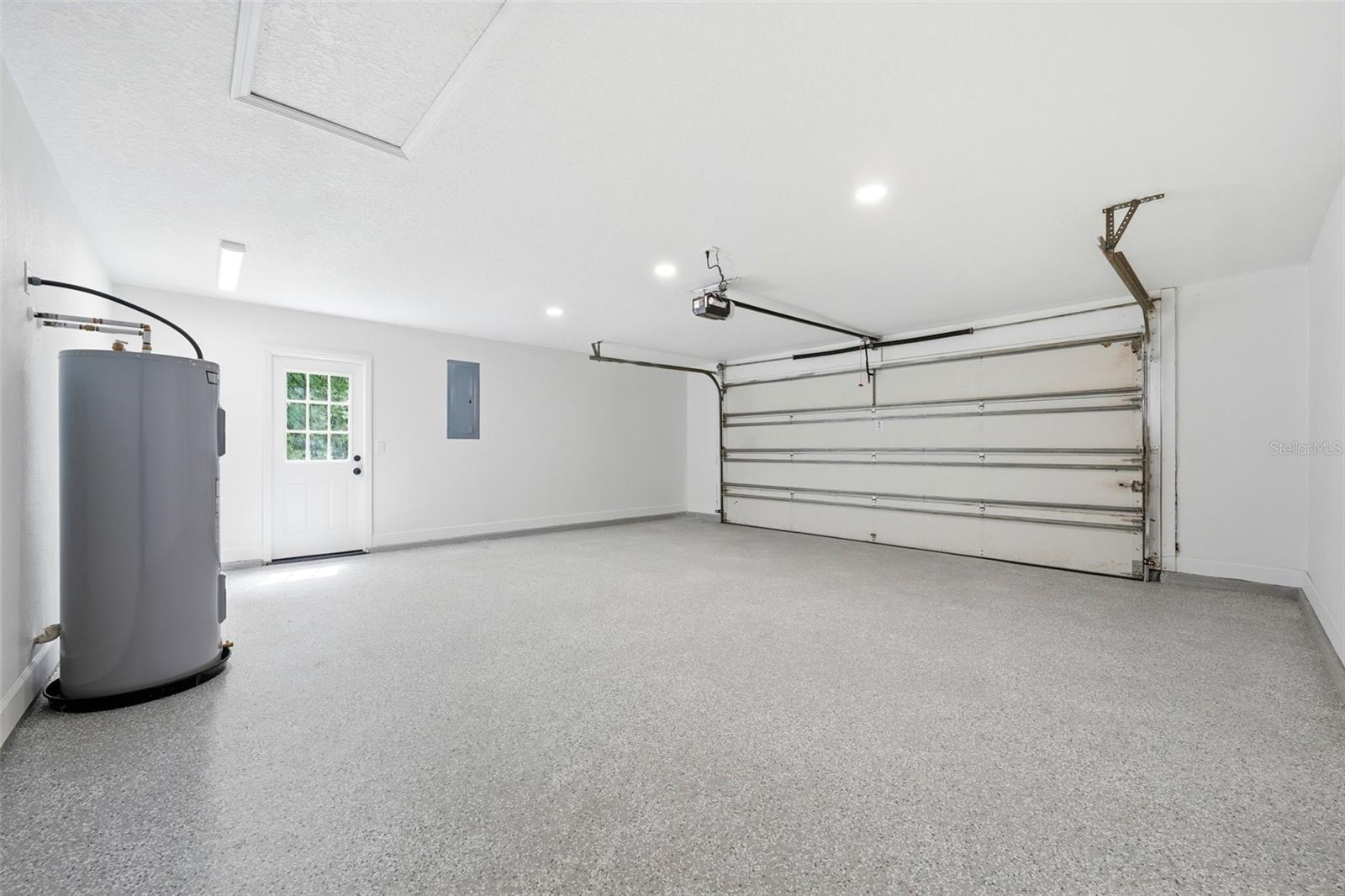 FLORIDA LAKE PARK PROP INC - Residential