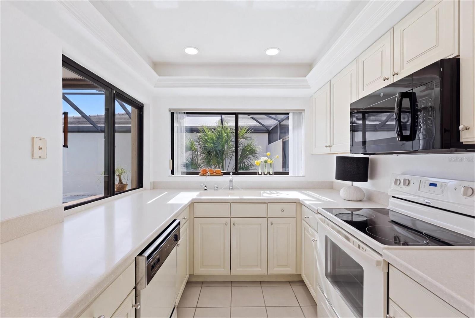 GLEN OAKS MANOR HOMES PH 2 - Residential
