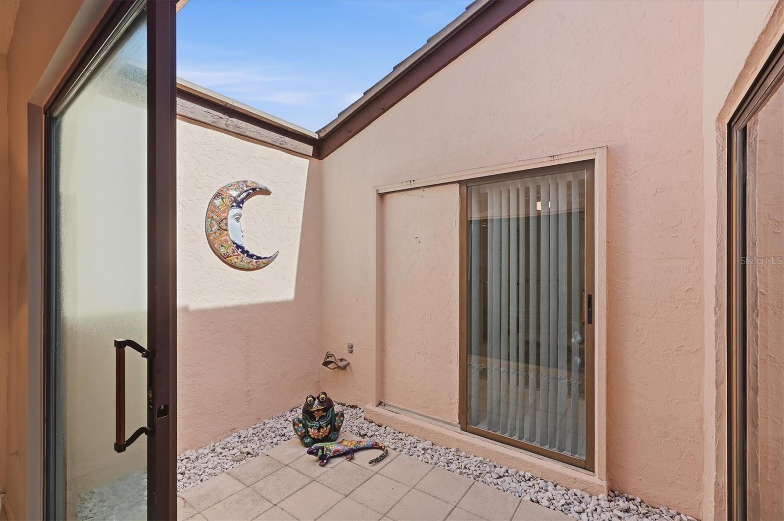 GLEN OAKS MANOR HOMES PH 2 - Residential