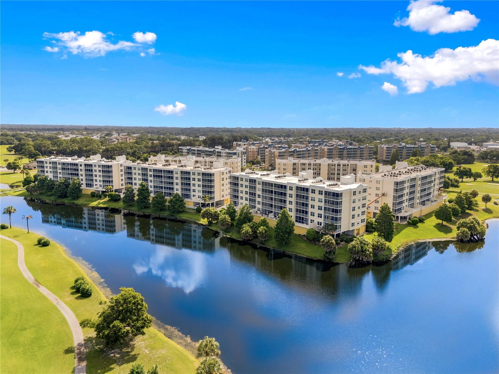 COUNTRY CLUB CONDO AT EAST BAY - Residential