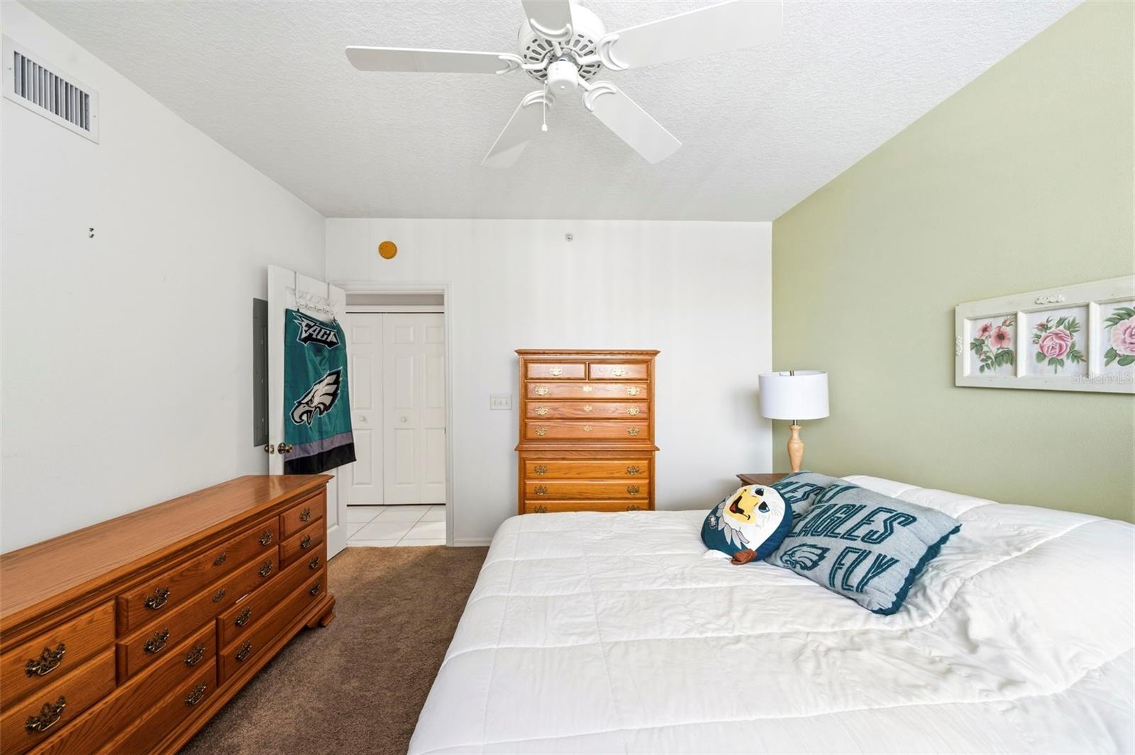 COUNTRY CLUB CONDO AT EAST BAY - Residential