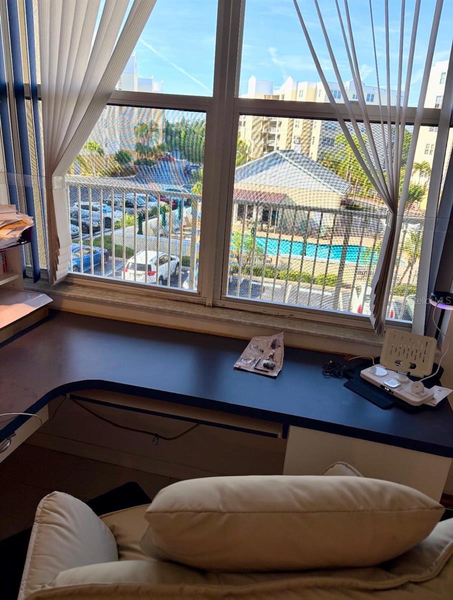 COUNTRY CLUB CONDO AT EAST BAY - Residential