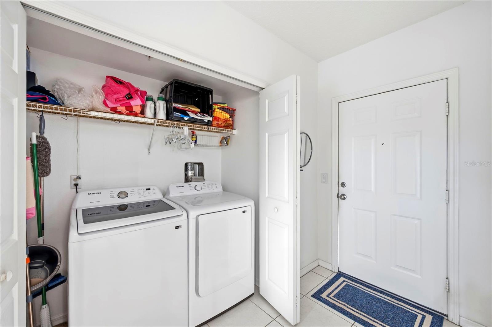 COUNTRY CLUB CONDO AT EAST BAY - Residential
