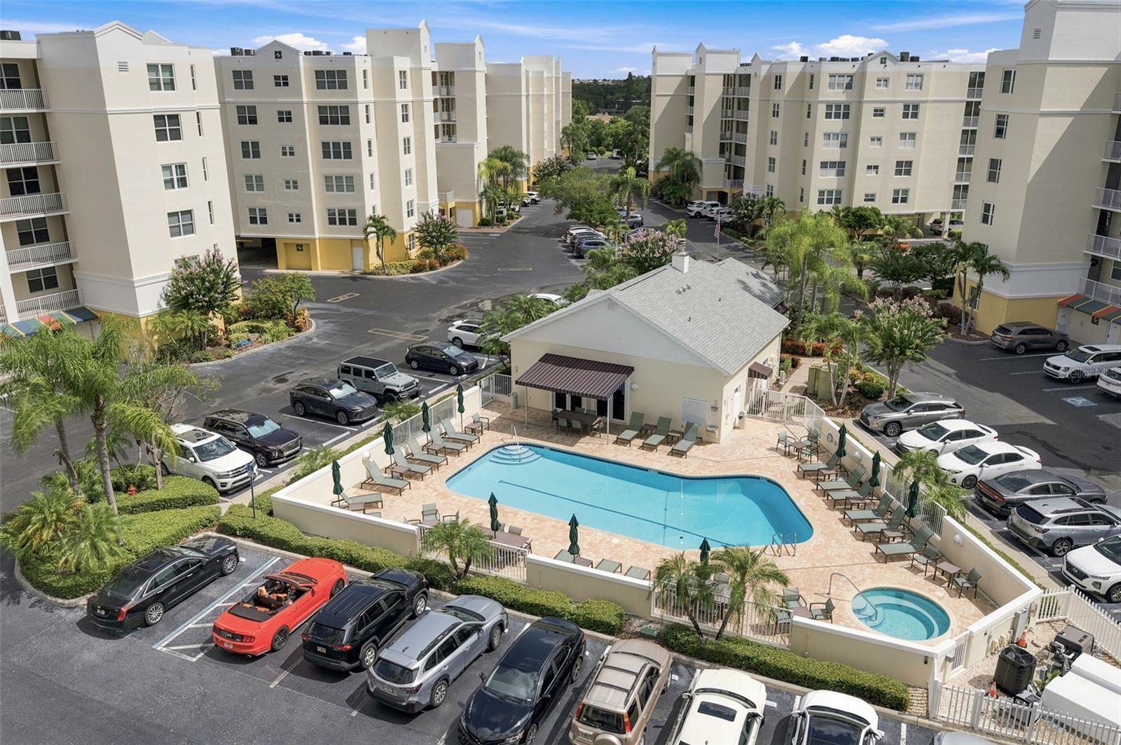 COUNTRY CLUB CONDO AT EAST BAY - Residential
