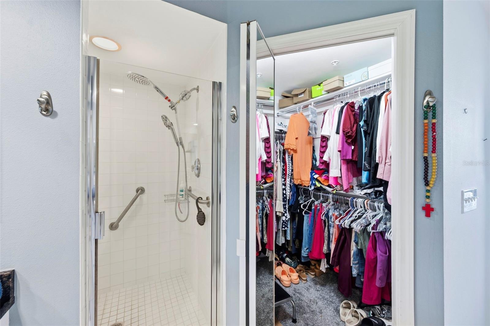 COUNTRY CLUB CONDO AT EAST BAY - Residential