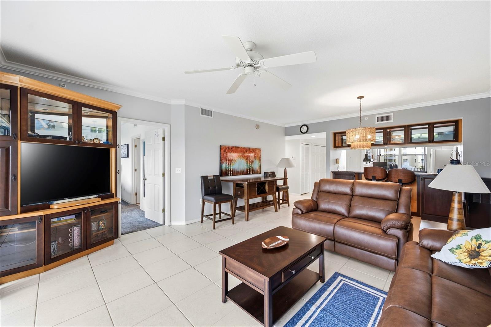 COUNTRY CLUB CONDO AT EAST BAY - Residential
