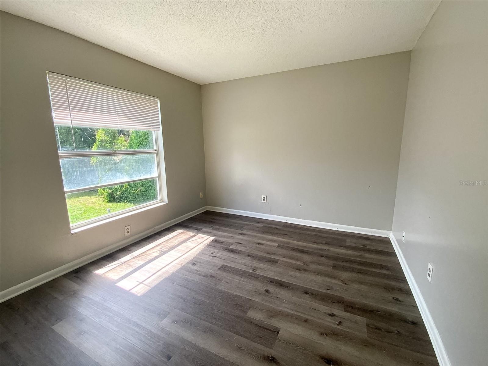 CLEWELL HEIGHTS SECOND ADDITIO - Residential Lease