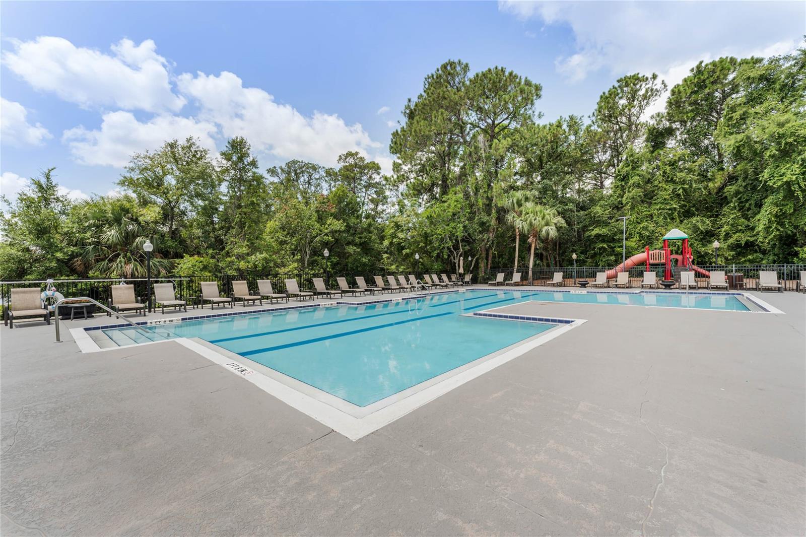 RESIDENCES AT VILLA MEDICI CONDO - Residential Lease