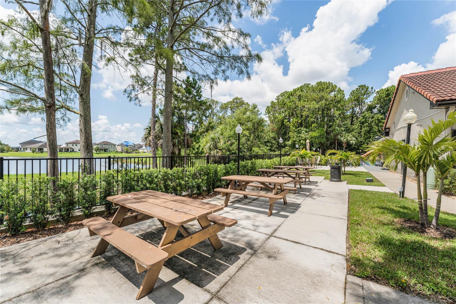 RESIDENCES AT VILLA MEDICI CONDO - Residential Lease