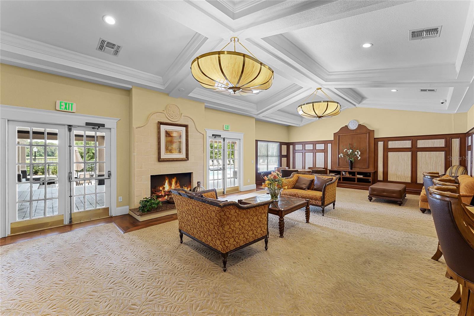RESIDENCES AT VILLA MEDICI CONDO - Residential Lease