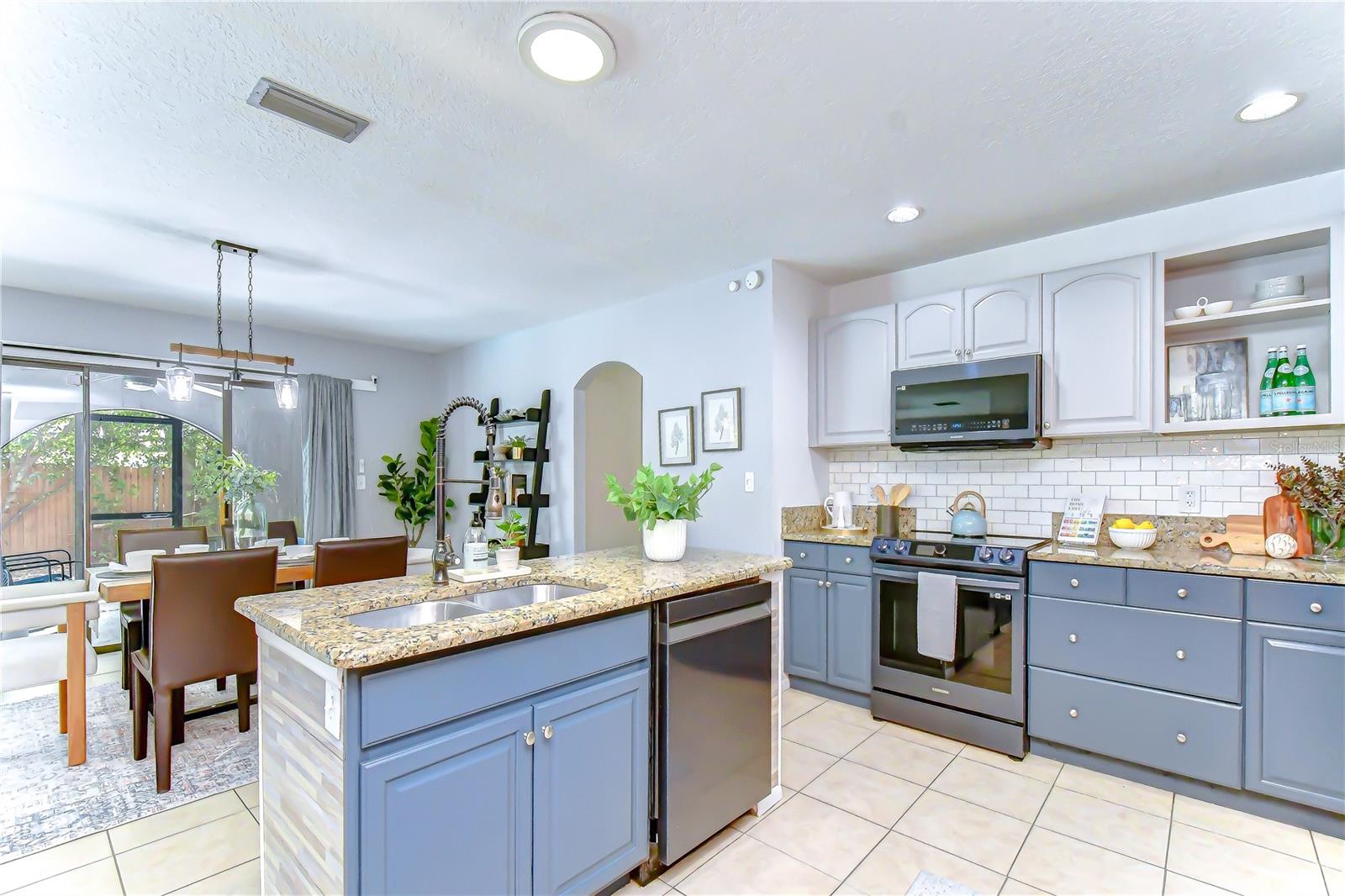 OAKLEAF VILLAGE - Residential