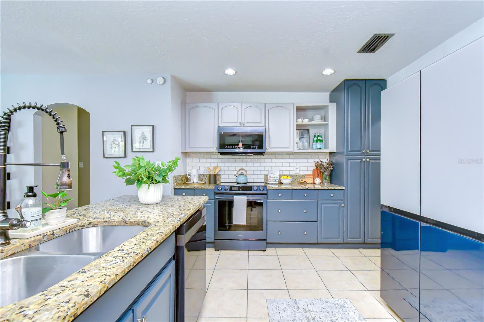 OAKLEAF VILLAGE - Residential