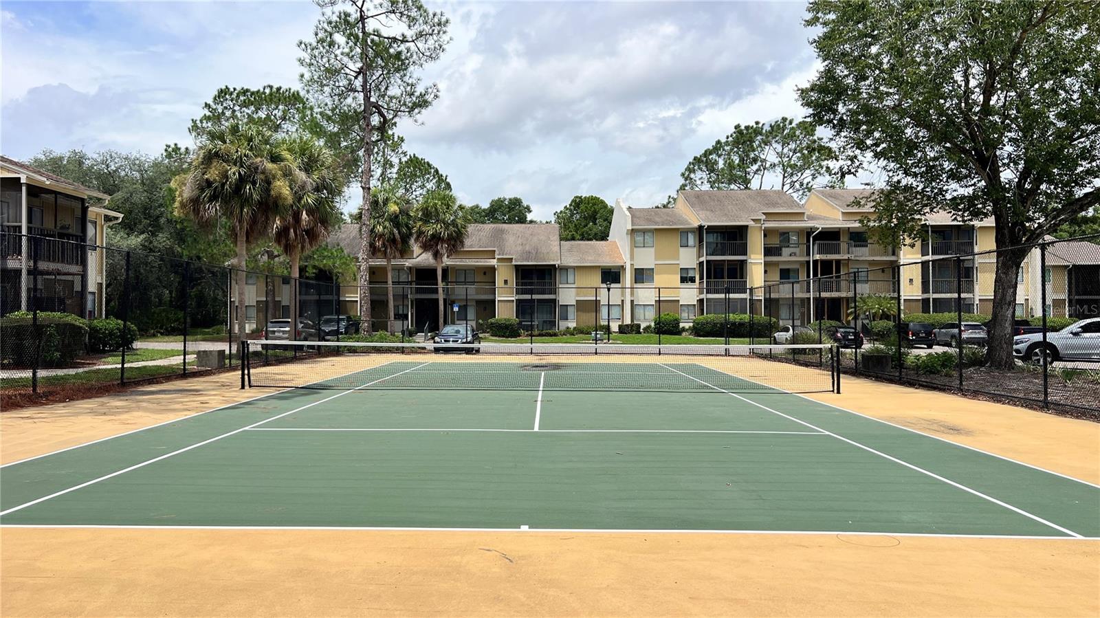STONE CREEK POINTE A CONDOMINI - Residential Lease