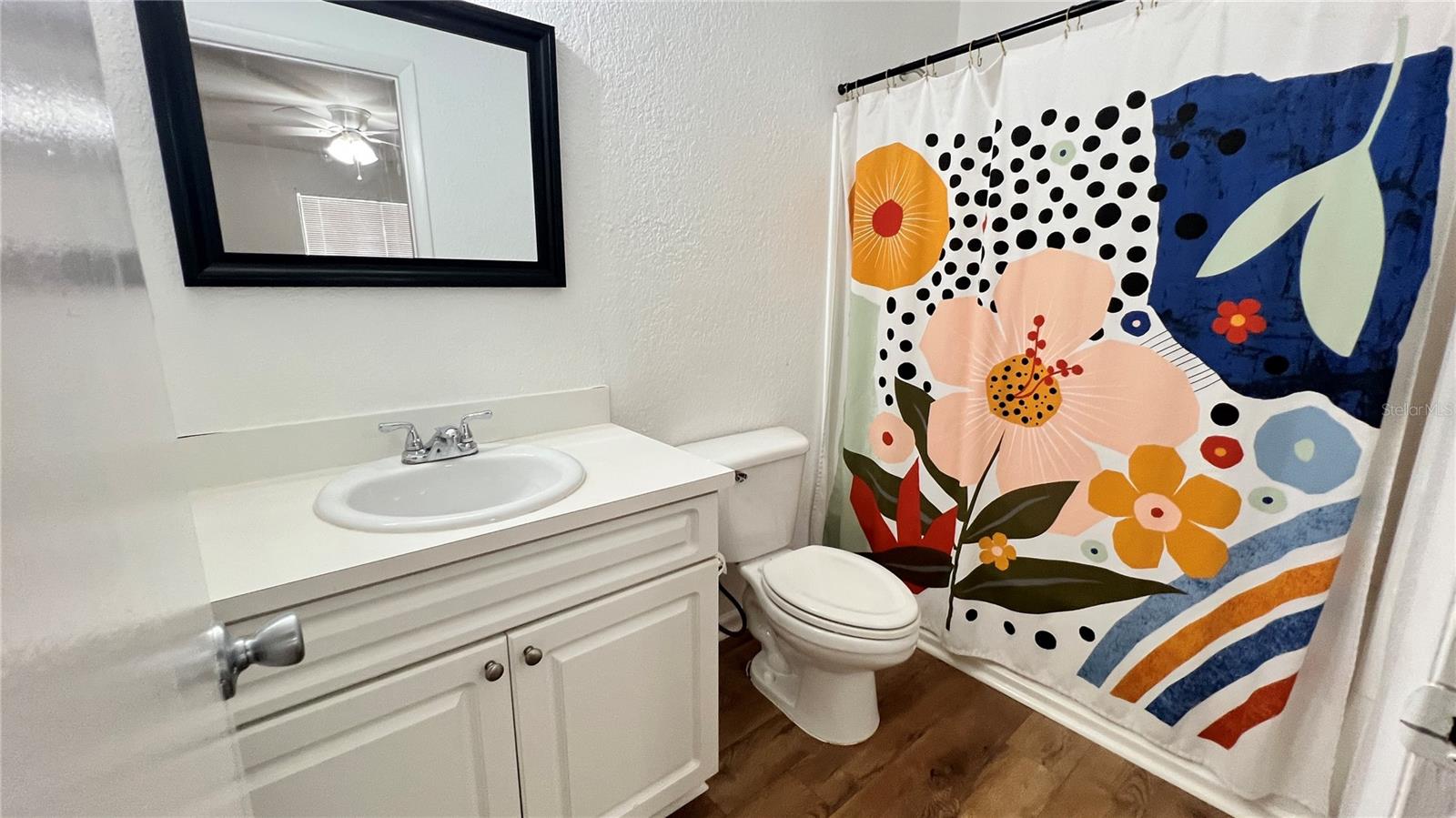 STONE CREEK POINTE A CONDOMINI - Residential Lease