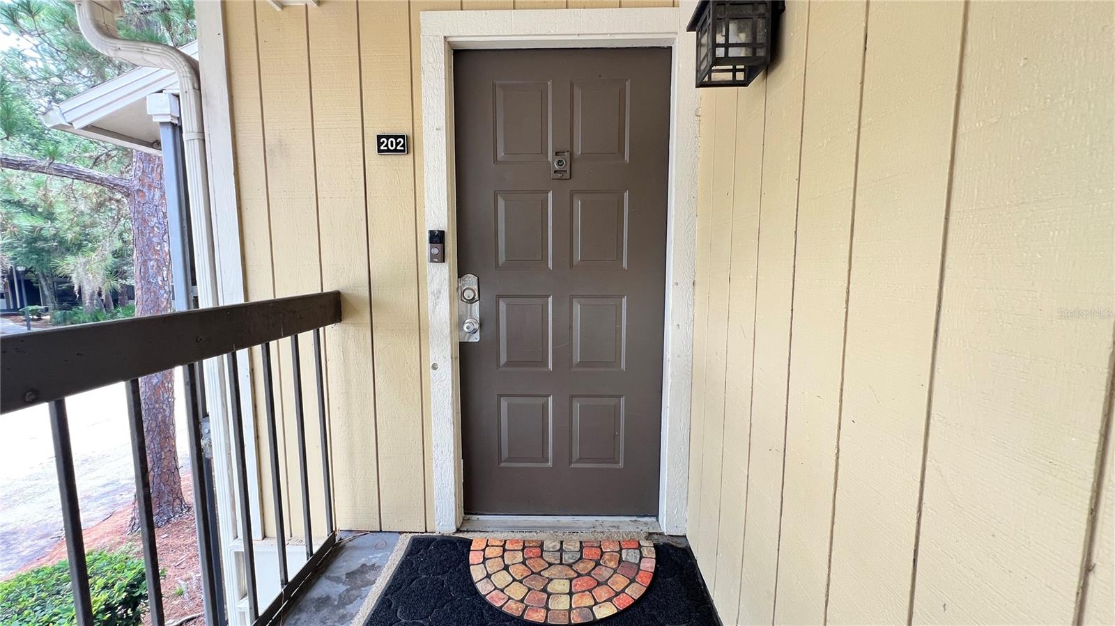 STONE CREEK POINTE A CONDOMINI - Residential Lease