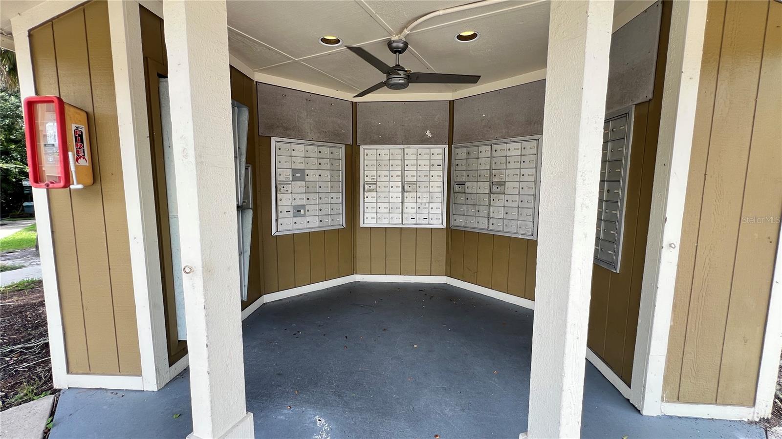 STONE CREEK POINTE A CONDOMINI - Residential Lease