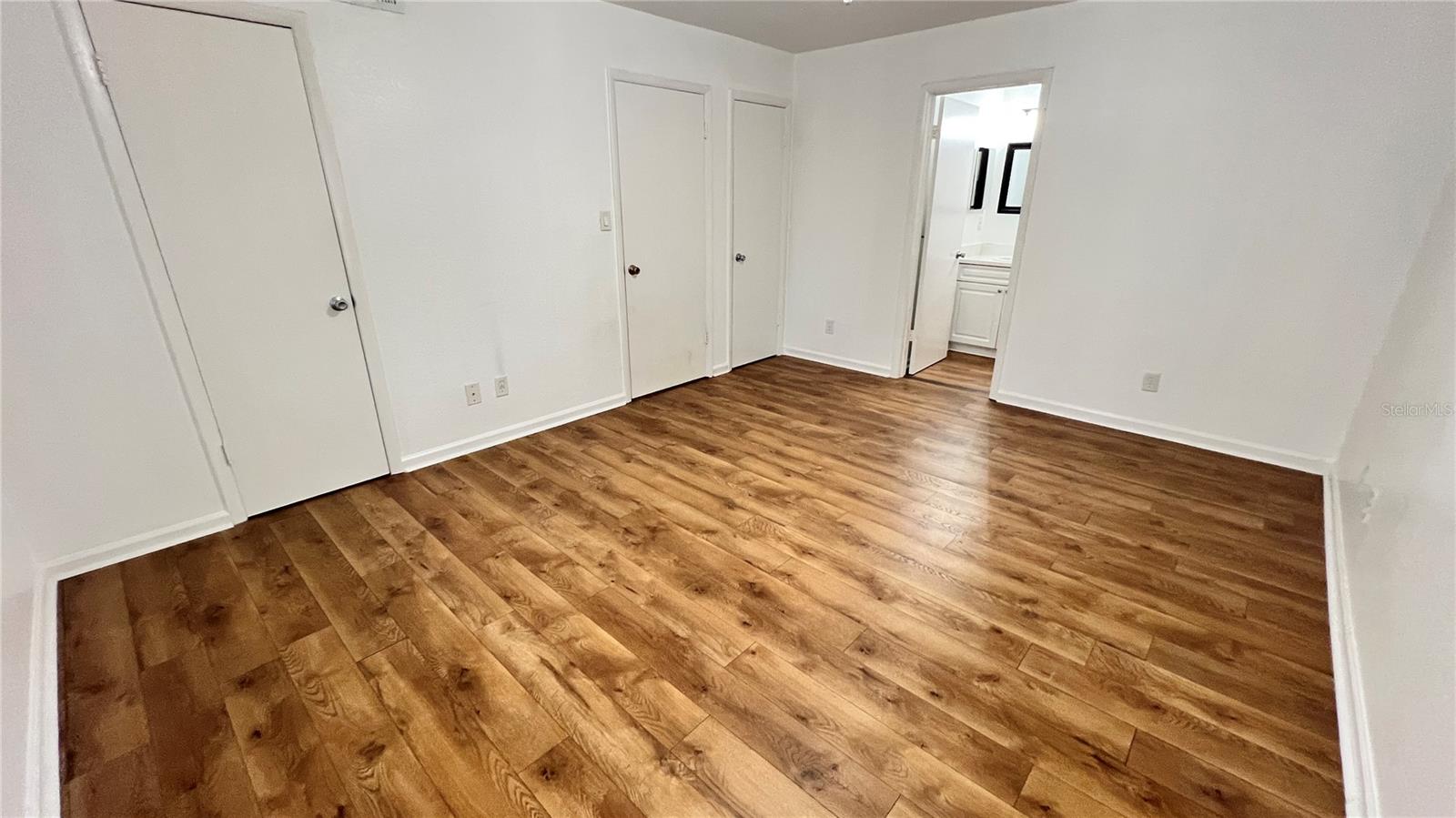 STONE CREEK POINTE A CONDOMINI - Residential Lease