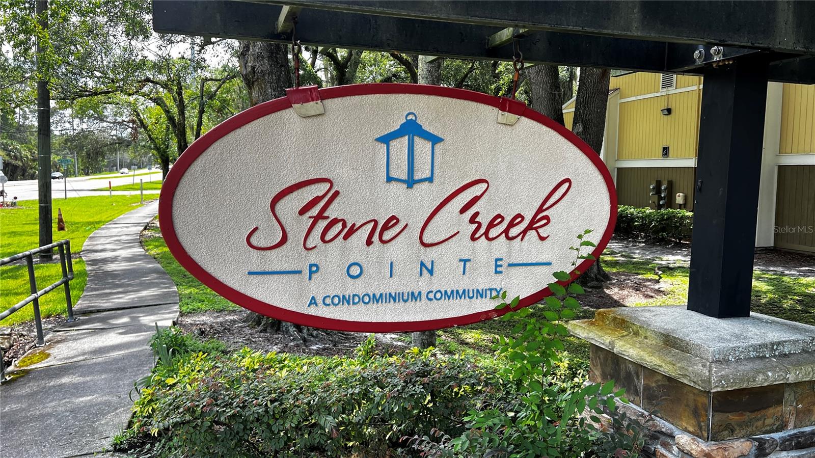 STONE CREEK POINTE A CONDOMINI - Residential Lease