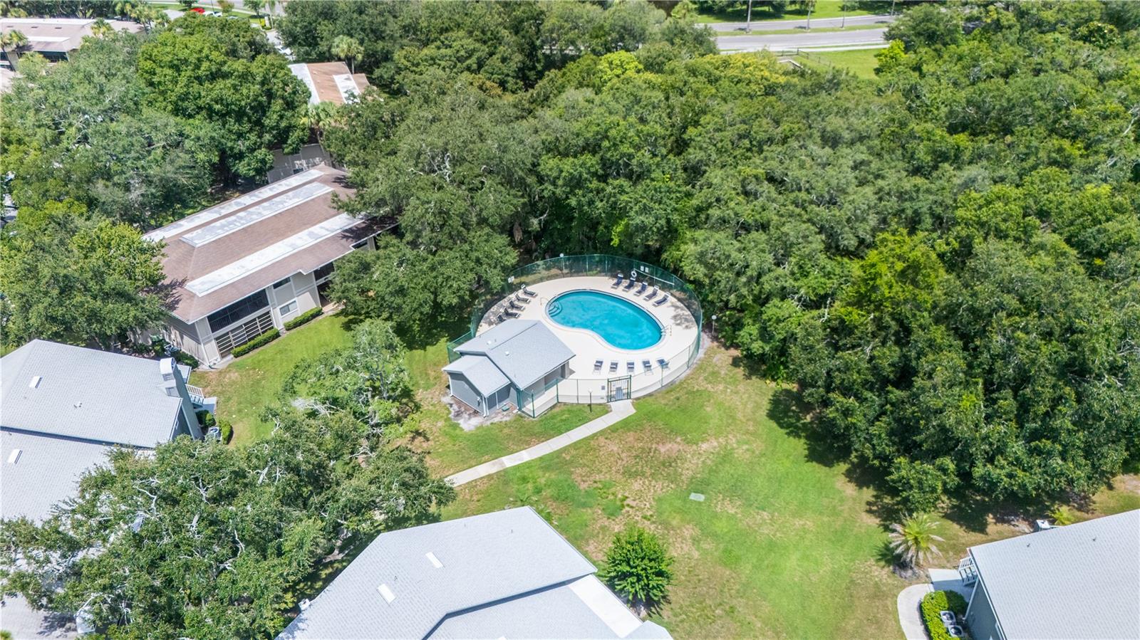 RAINTREE VILLAGE CONDO N - Residential