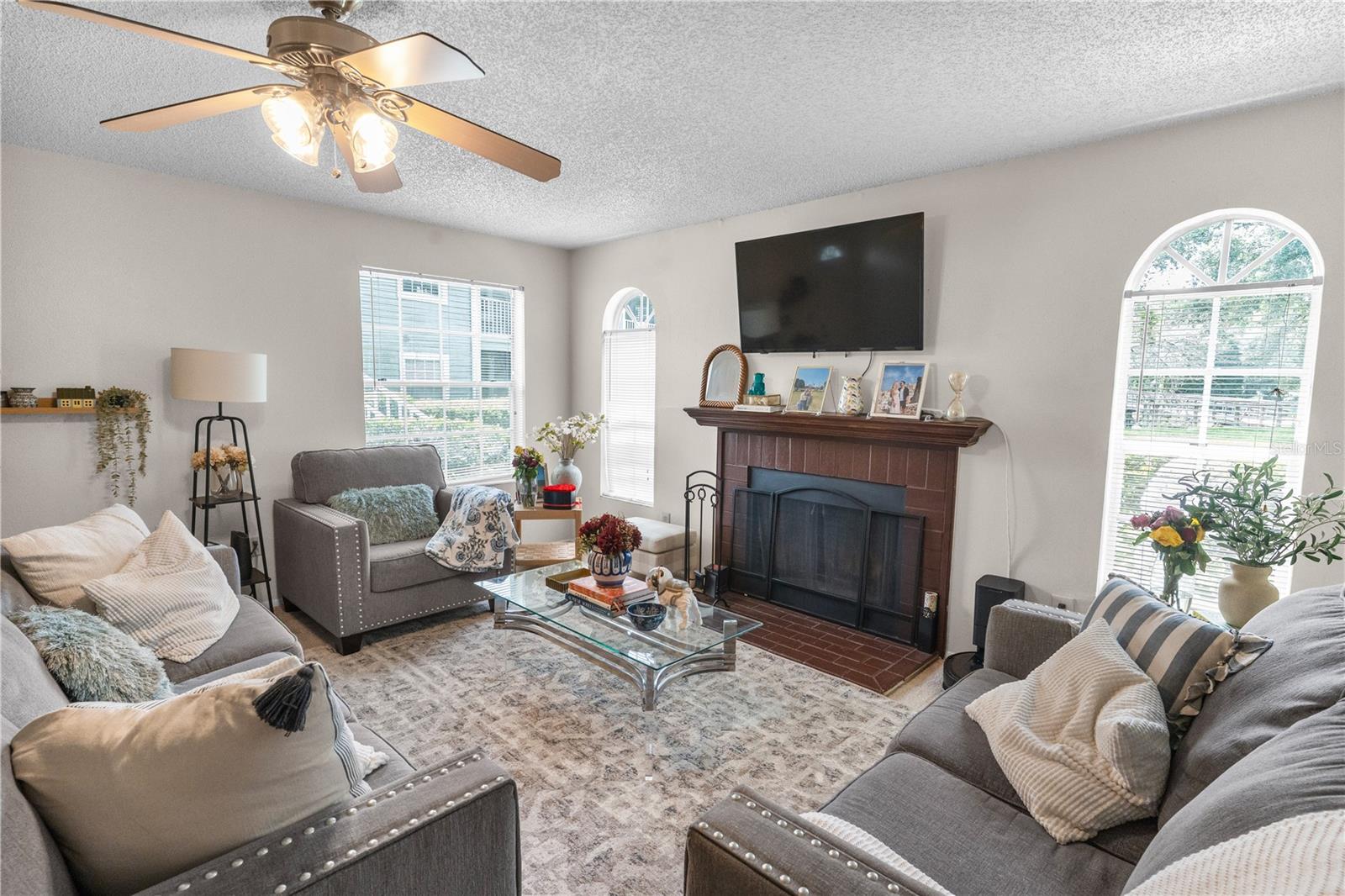 RAINTREE VILLAGE CONDO N - Residential