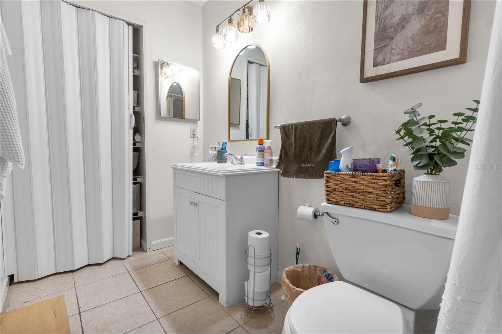 RAINTREE VILLAGE CONDO N - Residential