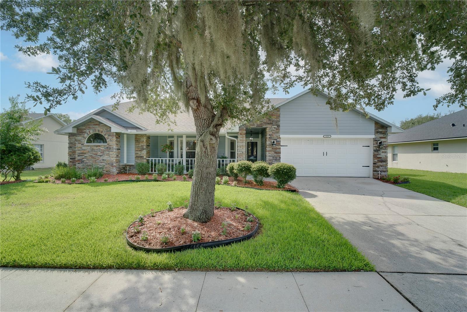 EAST LAKE RESERVE AT NARCOOSSEE UNIT 3 - Residential