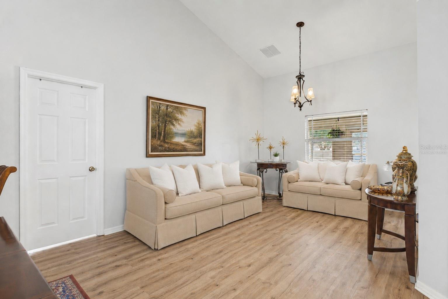 EAST LAKE RESERVE AT NARCOOSSEE UNIT 3 - Residential