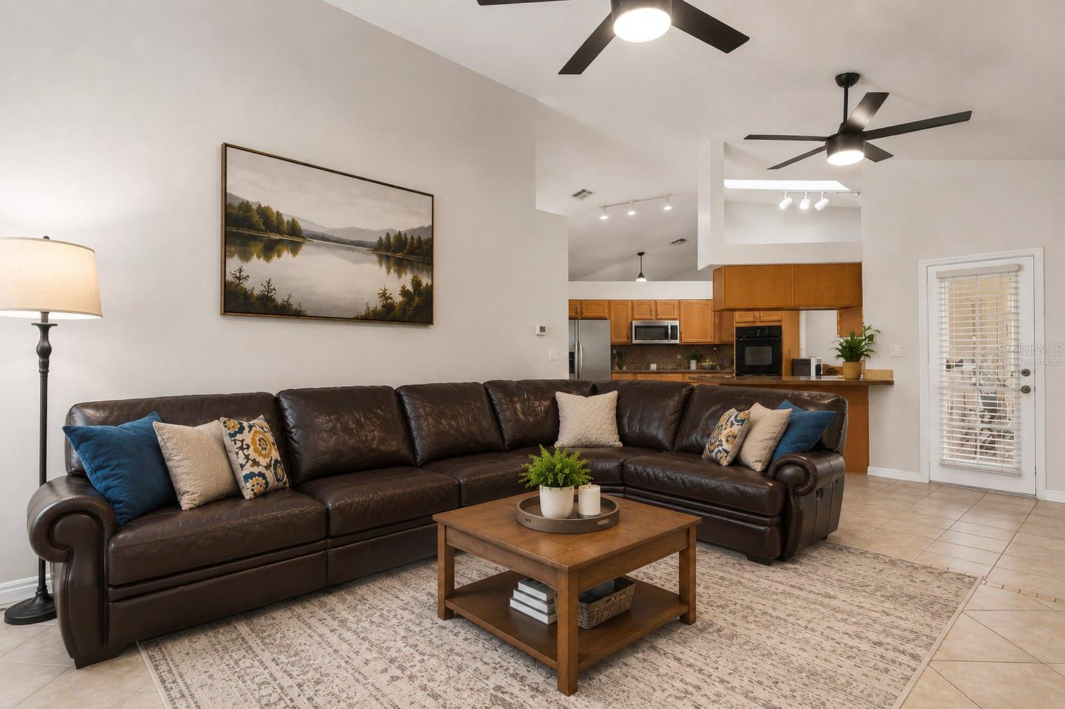 EAST LAKE RESERVE AT NARCOOSSEE UNIT 3 - Residential