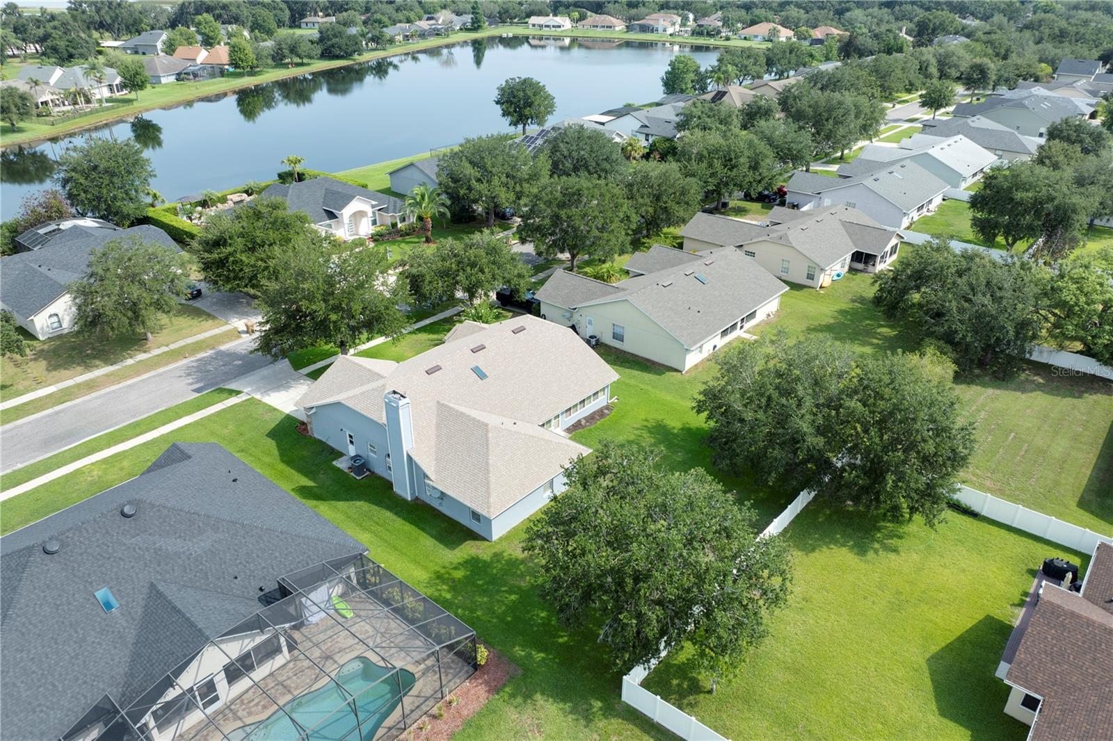 EAST LAKE RESERVE AT NARCOOSSEE UNIT 3 - Residential