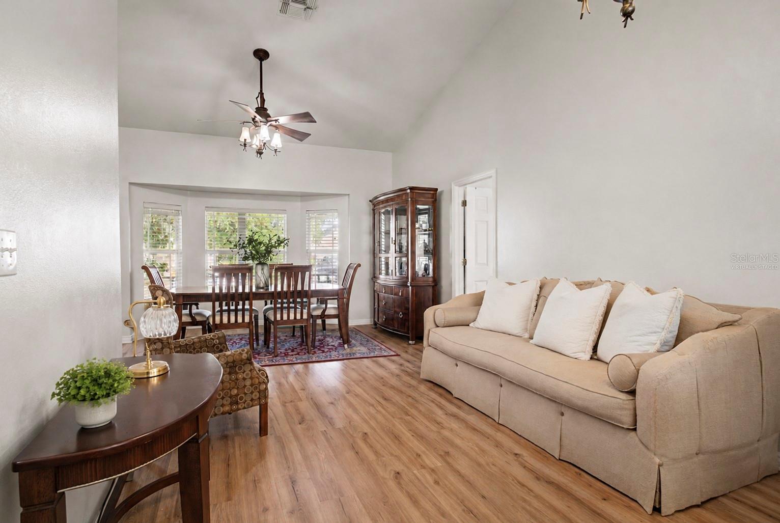 EAST LAKE RESERVE AT NARCOOSSEE UNIT 3 - Residential