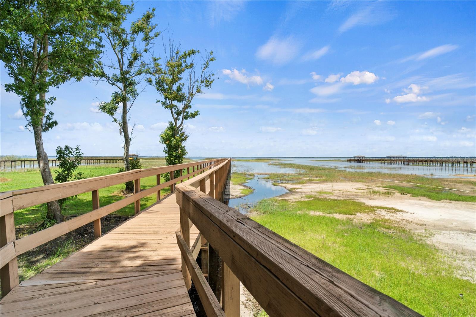 EAST LAKE RESERVE AT NARCOOSSEE UNIT 3 - Residential