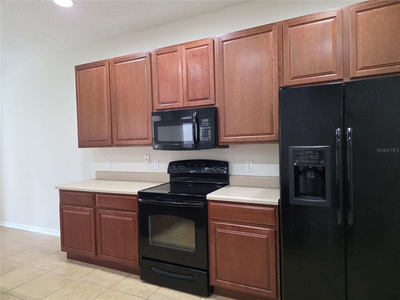 CHARLESTON PARK - Residential Lease